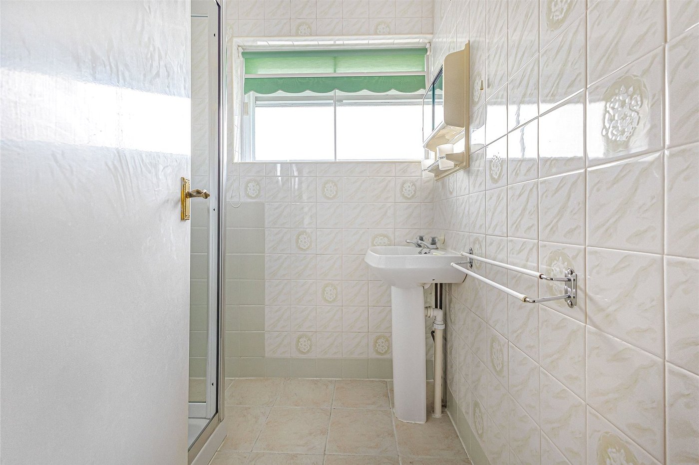 2 bedroom house for sale in Gravesend | Robinson Michael & Jackson