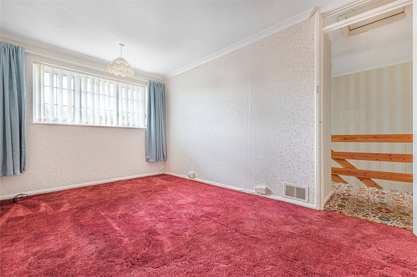 2 bedroom house for sale in Gravesend | Robinson Michael & Jackson