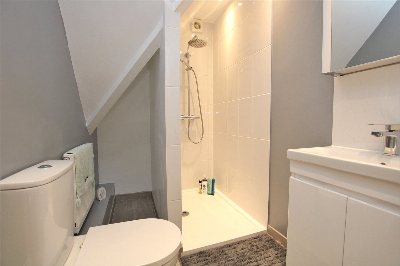 2 bedroom house for sale in Eltham | Robinson Jackson