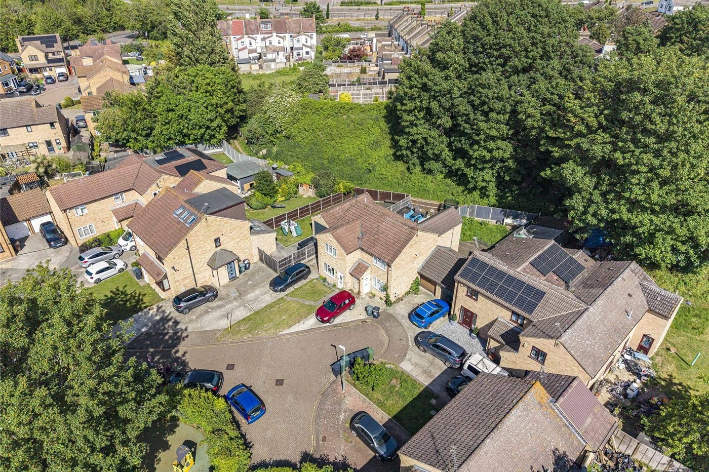 2 bedroom house for sale in Greenhithe | Robinson Jackson