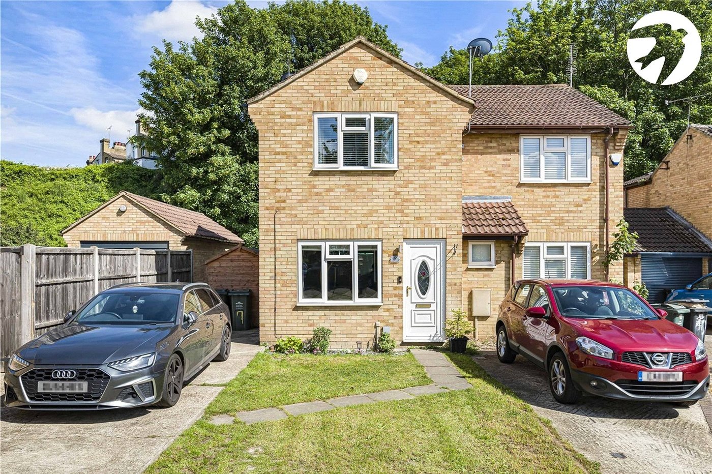2 bedroom house for sale in Greenhithe | Robinson Jackson