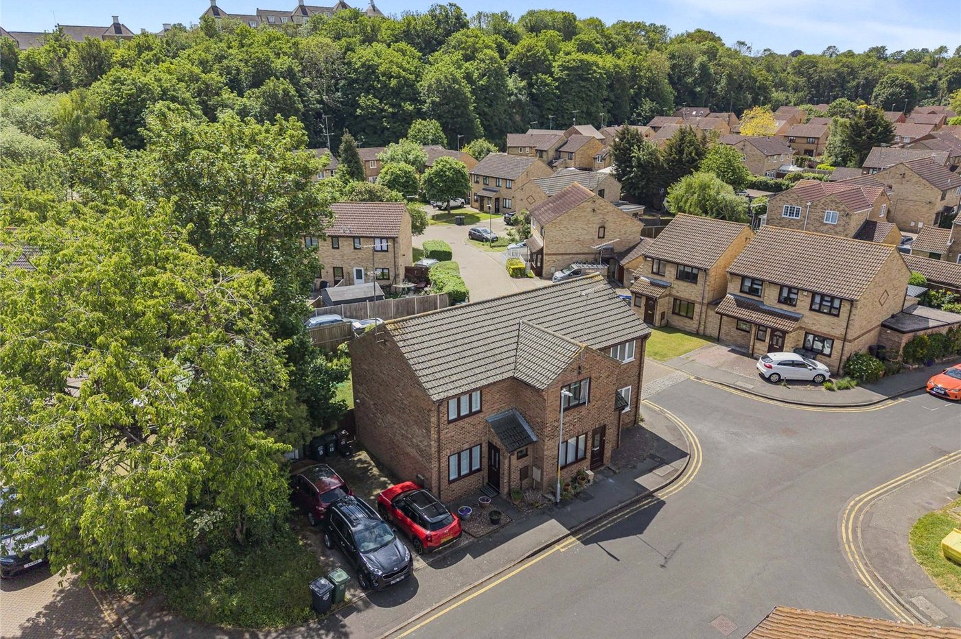 2 bedroom house for sale in Greenhithe | Robinson Jackson