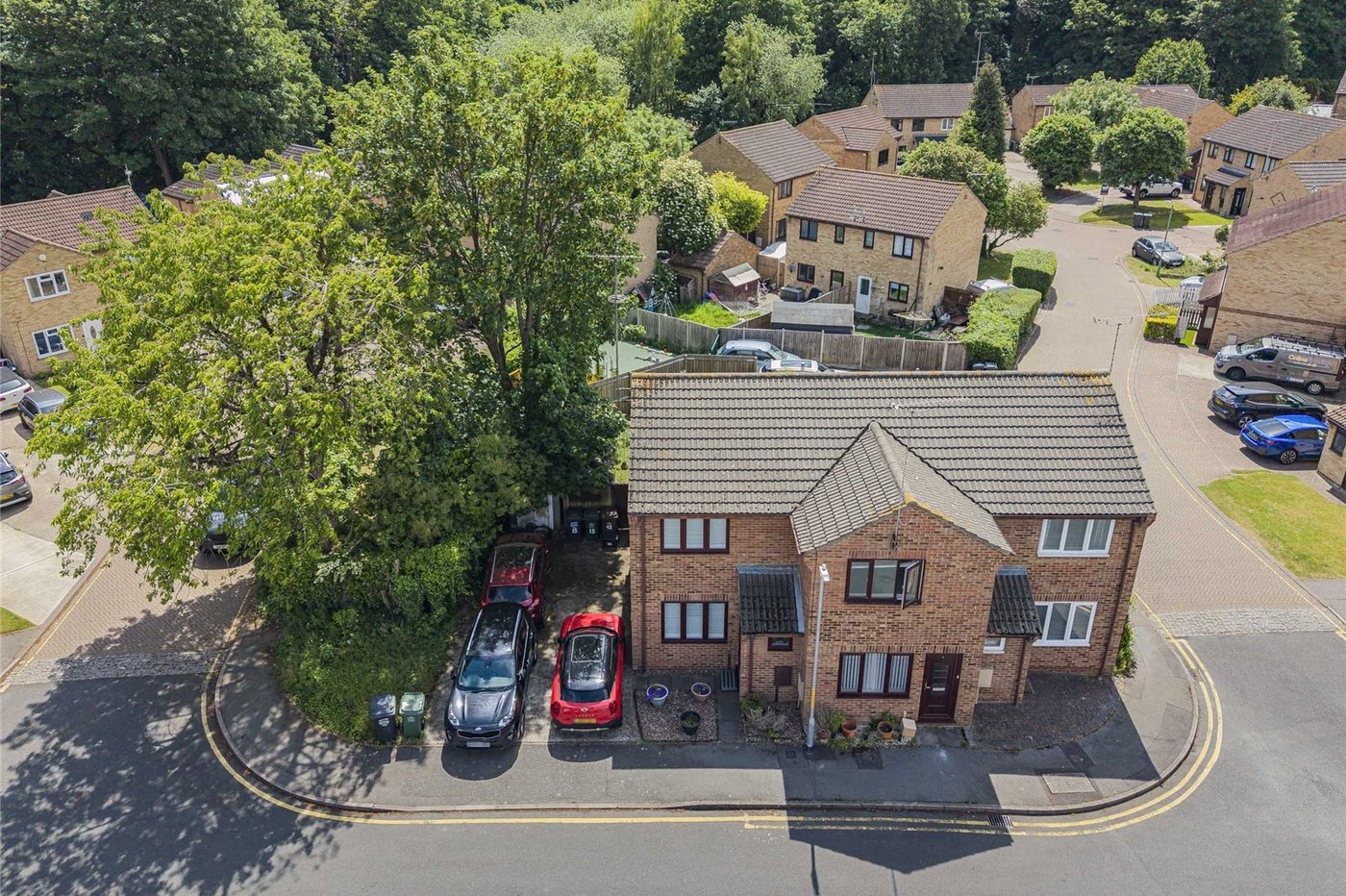 2 bedroom house for sale in Greenhithe | Robinson Jackson