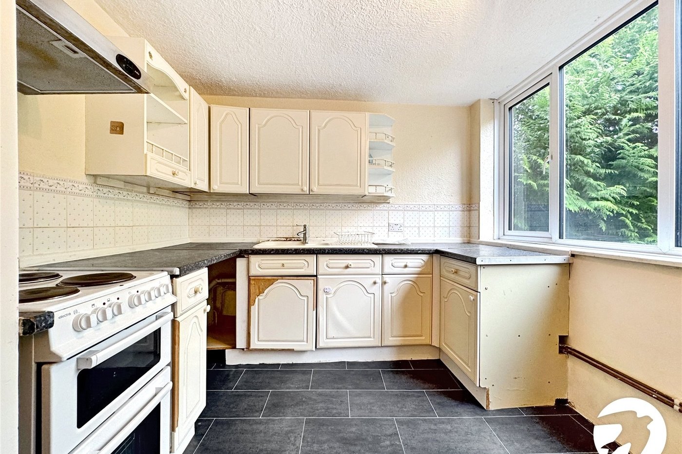 2 bedroom property for sale in Maidstone | Robinson Michael & Jackson