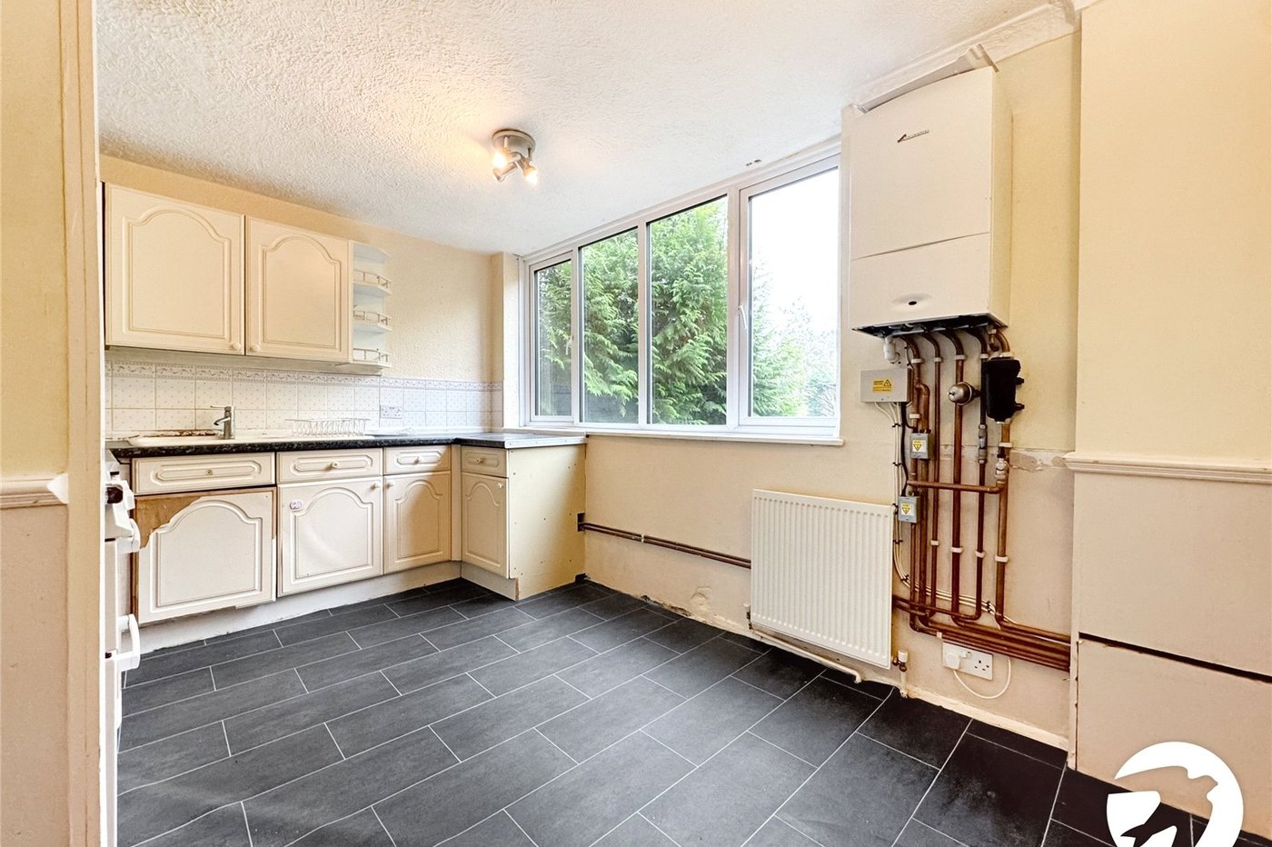 2 bedroom property for sale in Maidstone | Robinson Michael & Jackson
