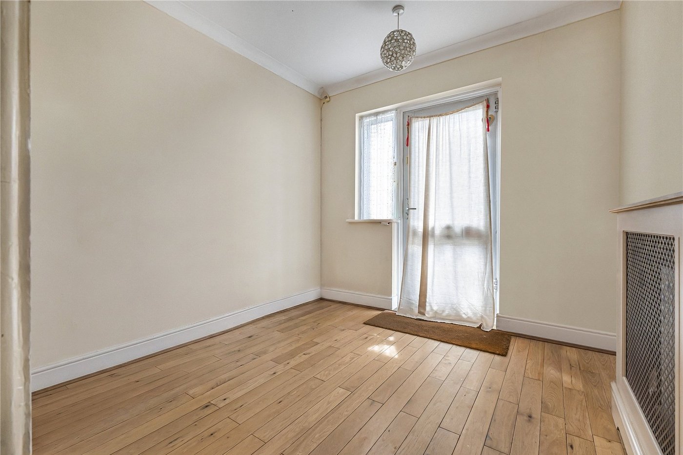 3 bedroom house for sale in Chalk | Robinson Michael & Jackson