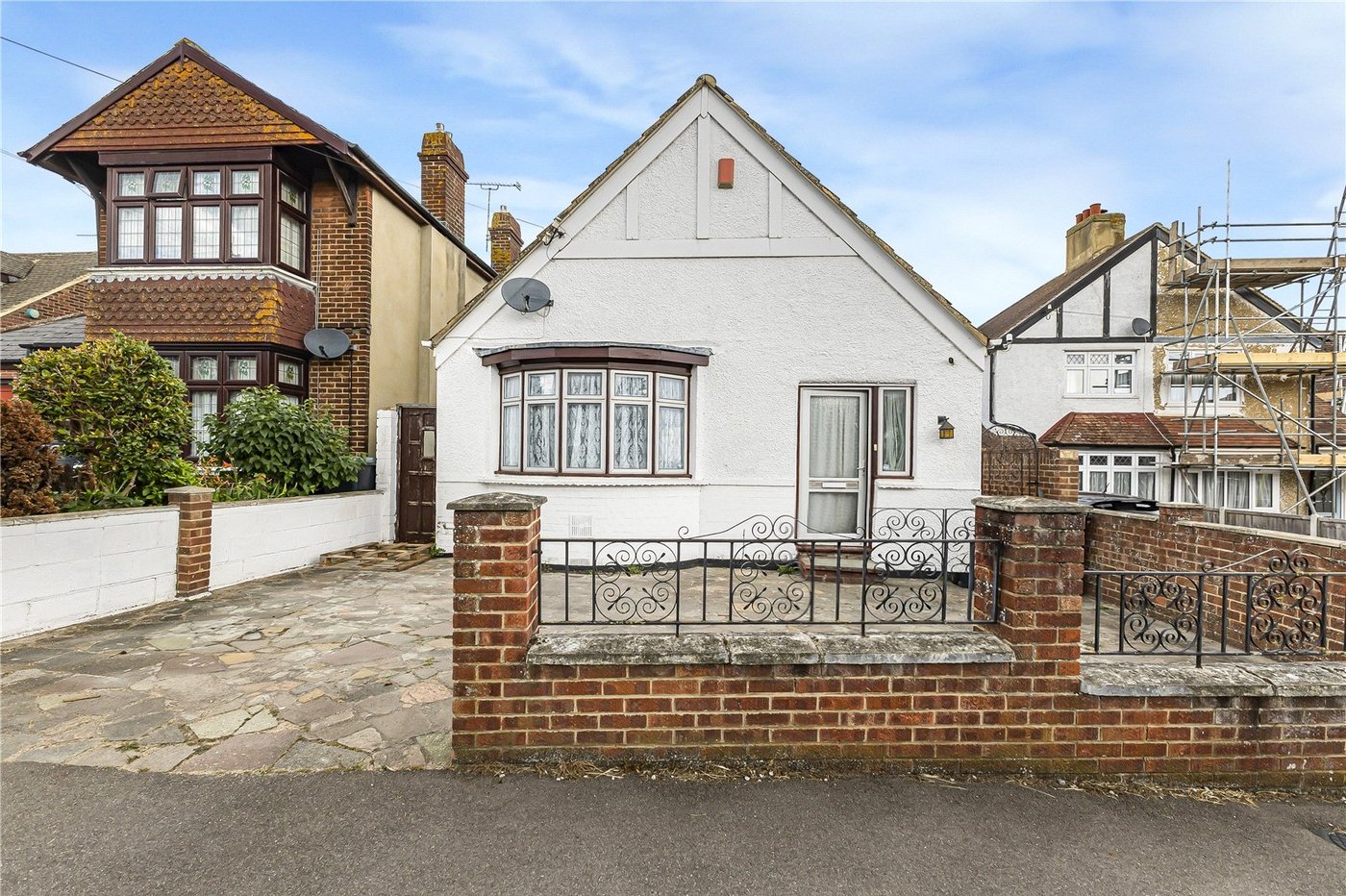 3 bedroom house for sale in Chalk | Robinson Michael & Jackson