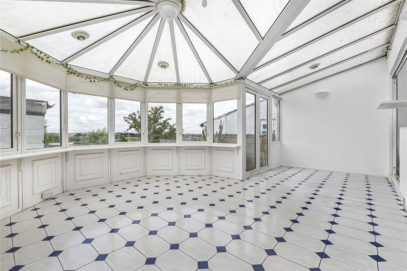 3 bedroom house for sale in Chalk | Robinson Michael & Jackson