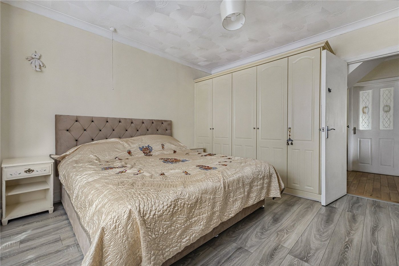 3 bedroom house for sale in Chalk | Robinson Michael & Jackson