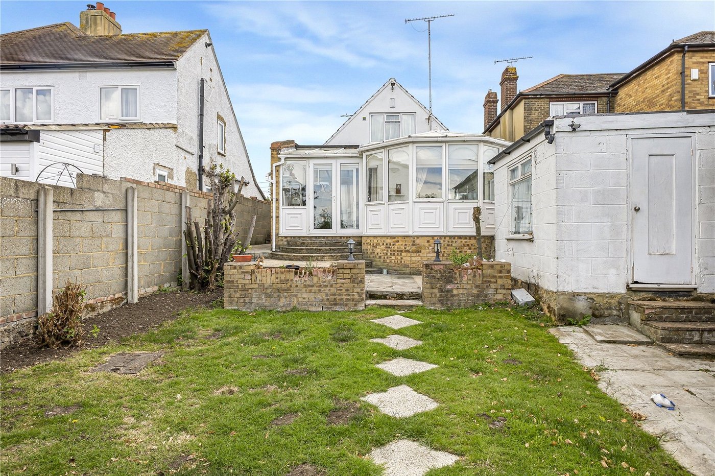 3 bedroom house for sale in Chalk | Robinson Michael & Jackson
