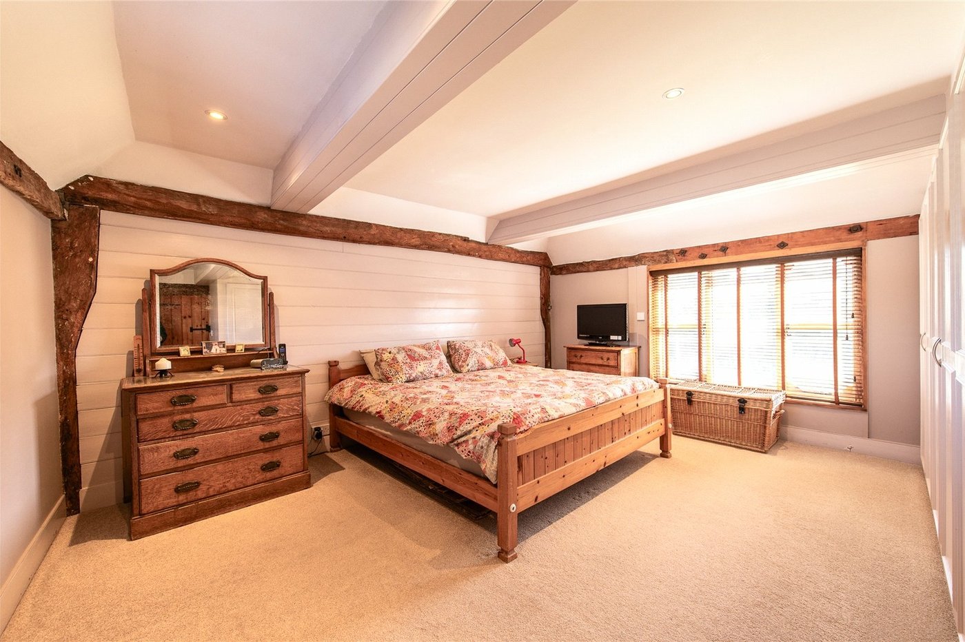 3 bedroom house for sale in Chalk | Robinson Michael & Jackson