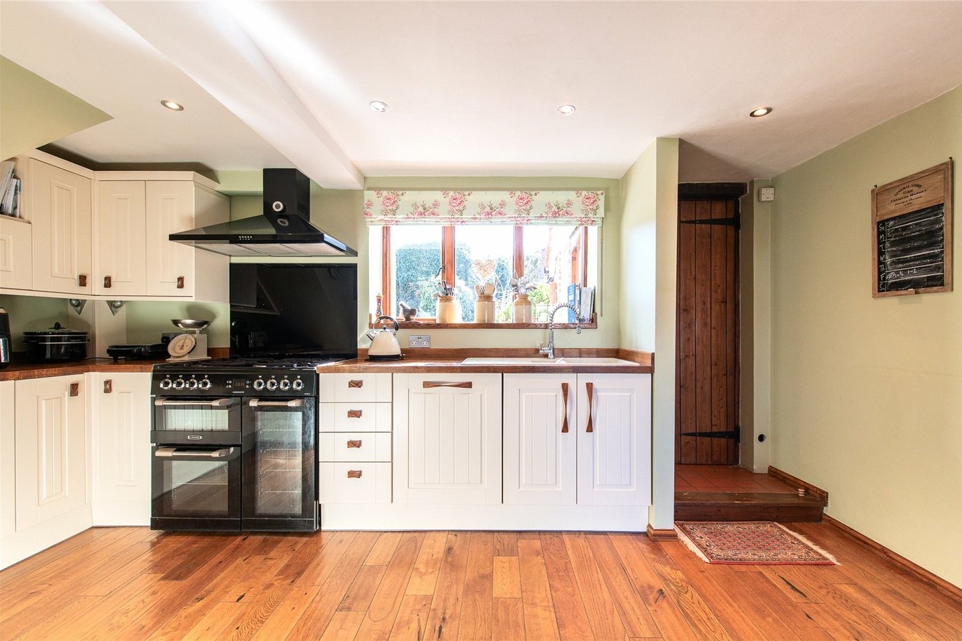 3 bedroom house for sale in Chalk | Robinson Michael & Jackson