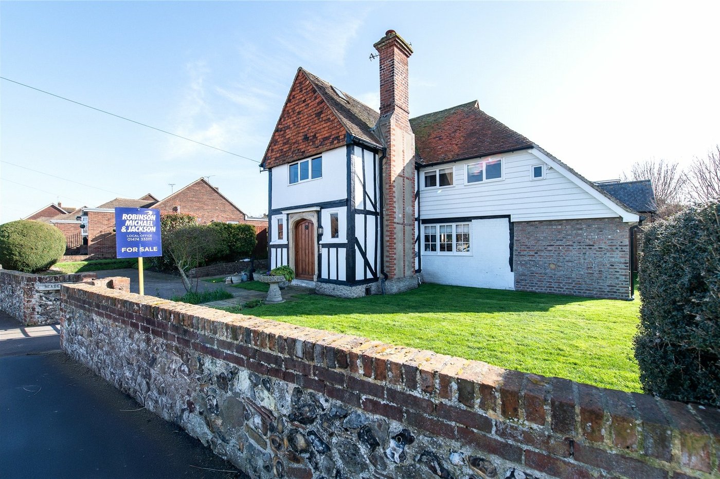 3 bedroom house for sale in Chalk | Robinson Michael & Jackson