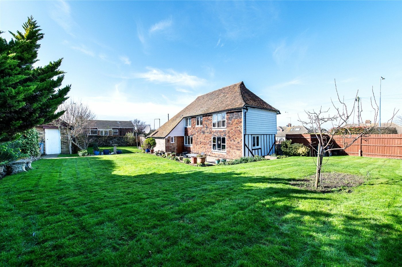 3 bedroom house for sale in Chalk | Robinson Michael & Jackson