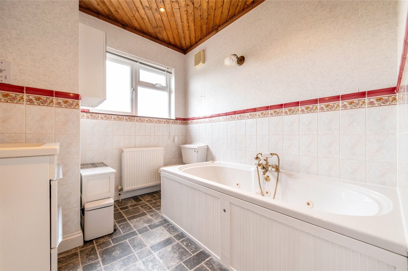 3 bedroom house for sale in Chalk | Robinson Michael & Jackson