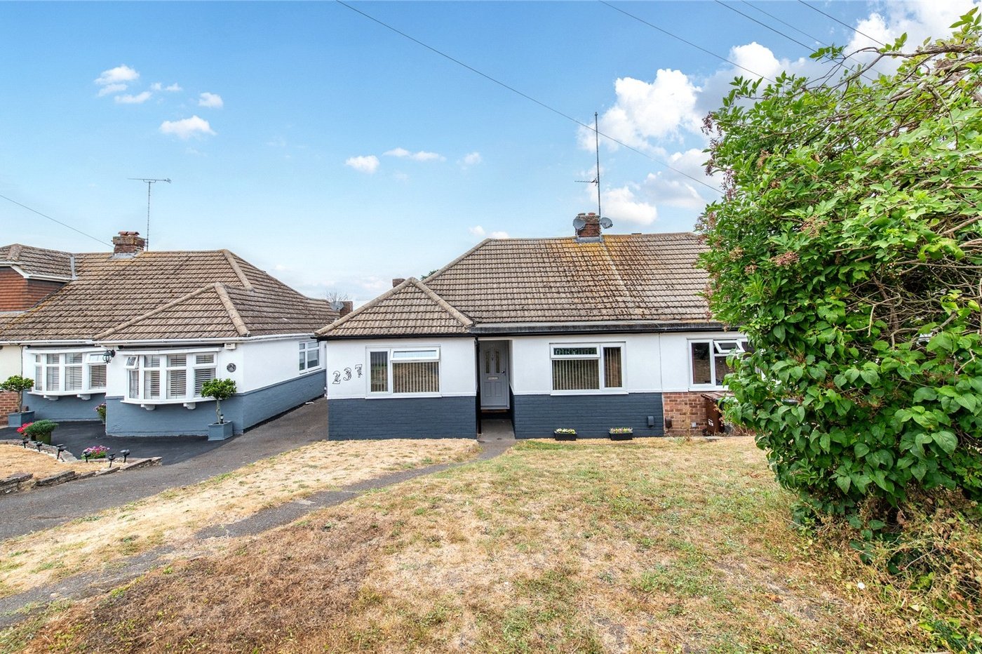 3 bedroom bungalow for sale in Chalk | Robinson Michael & Jackson
