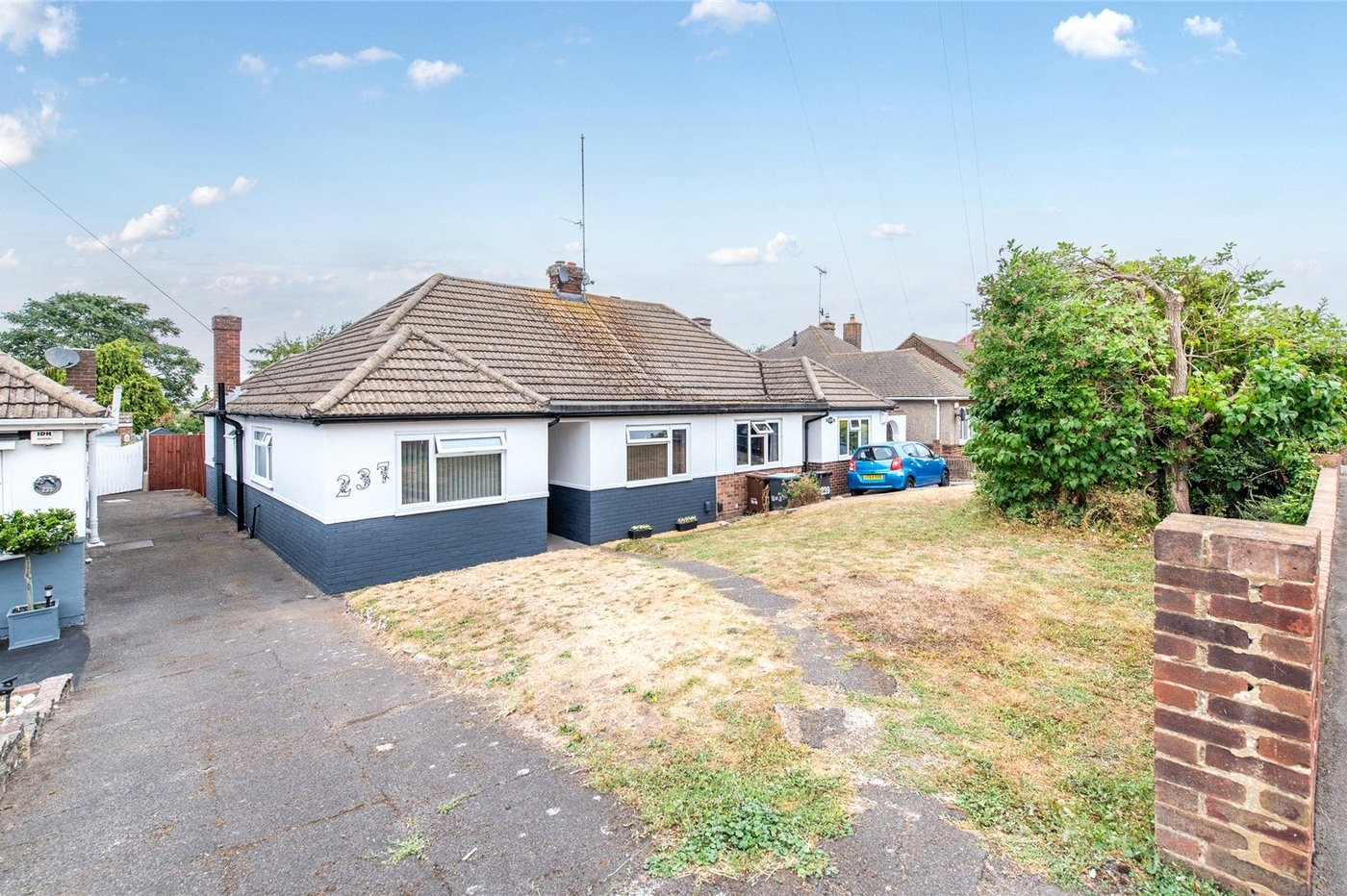 3 bedroom bungalow for sale in Chalk | Robinson Michael & Jackson
