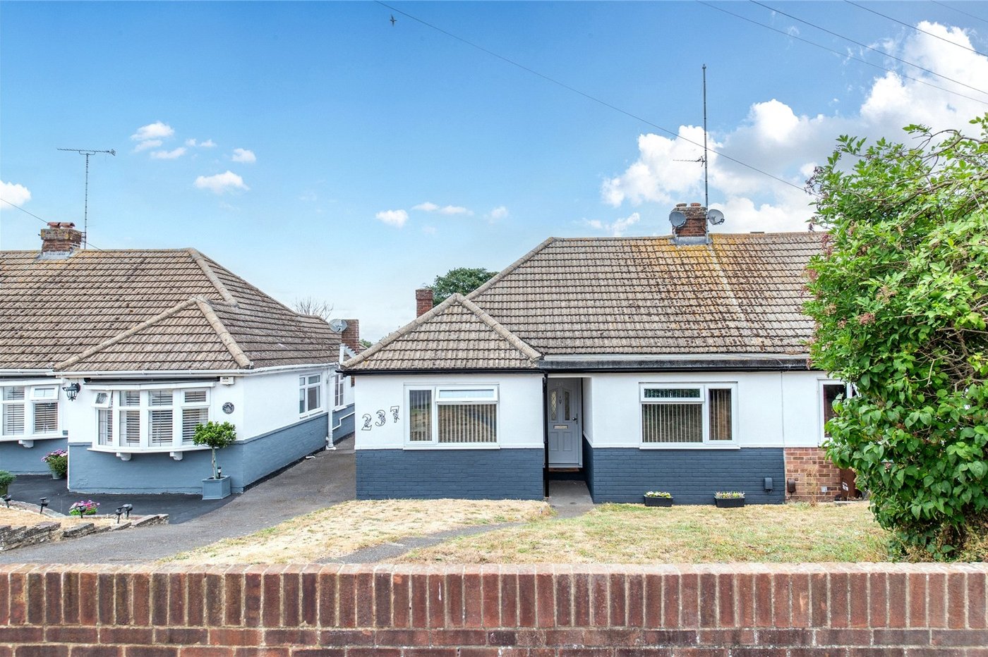 3 bedroom bungalow for sale in Chalk | Robinson Michael & Jackson