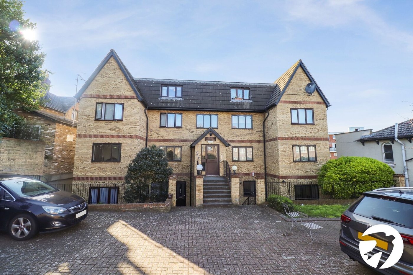 1 bedroom property for sale in Belvedere | Robinson Jackson