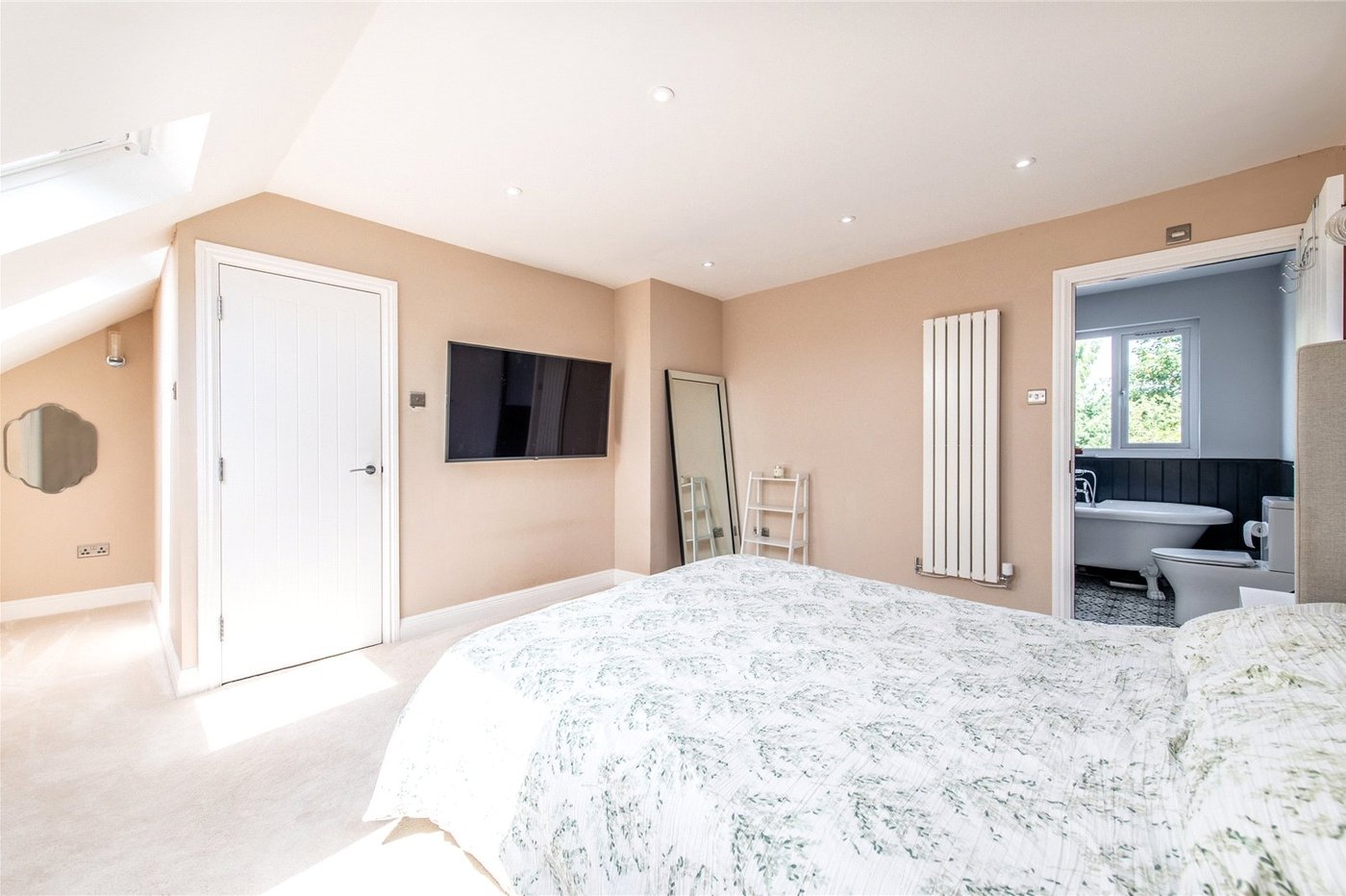4 bedroom bungalow for sale in Gillingham | Robinson Michael & Jackson