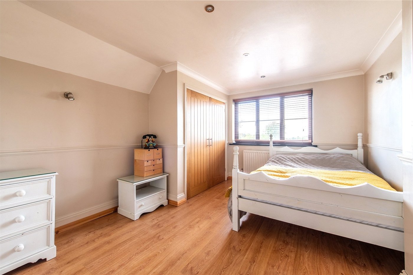 4 bedroom house for sale in Rainham | Robinson Michael & Jackson