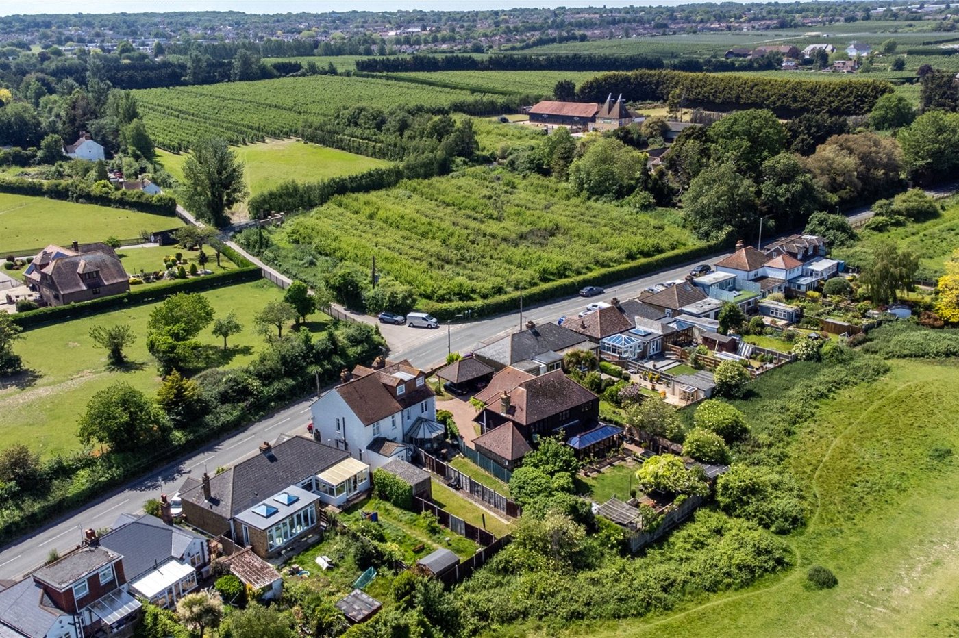 4 bedroom house for sale in Rainham | Robinson Michael & Jackson