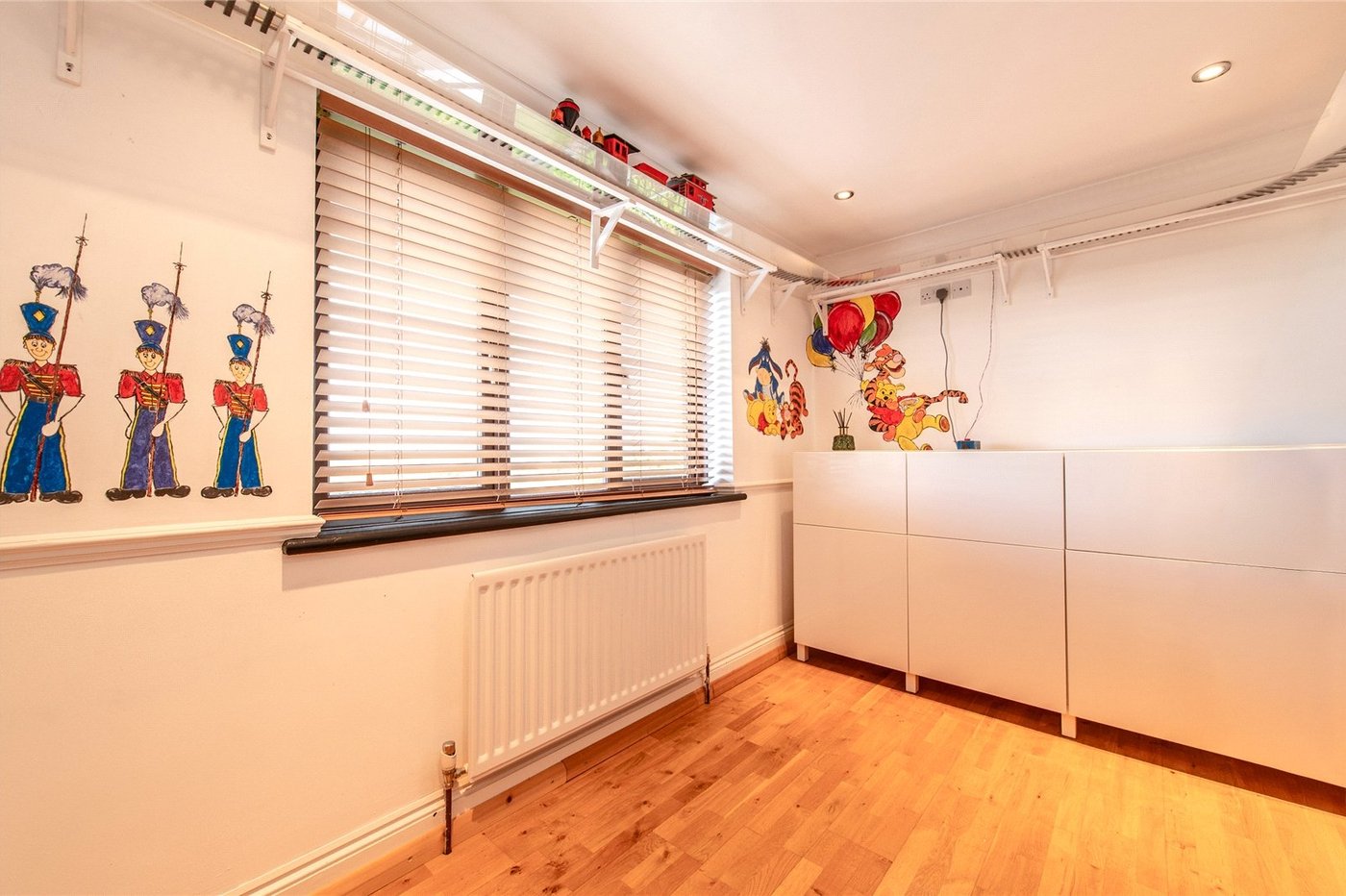 4 bedroom house for sale in Rainham | Robinson Michael & Jackson