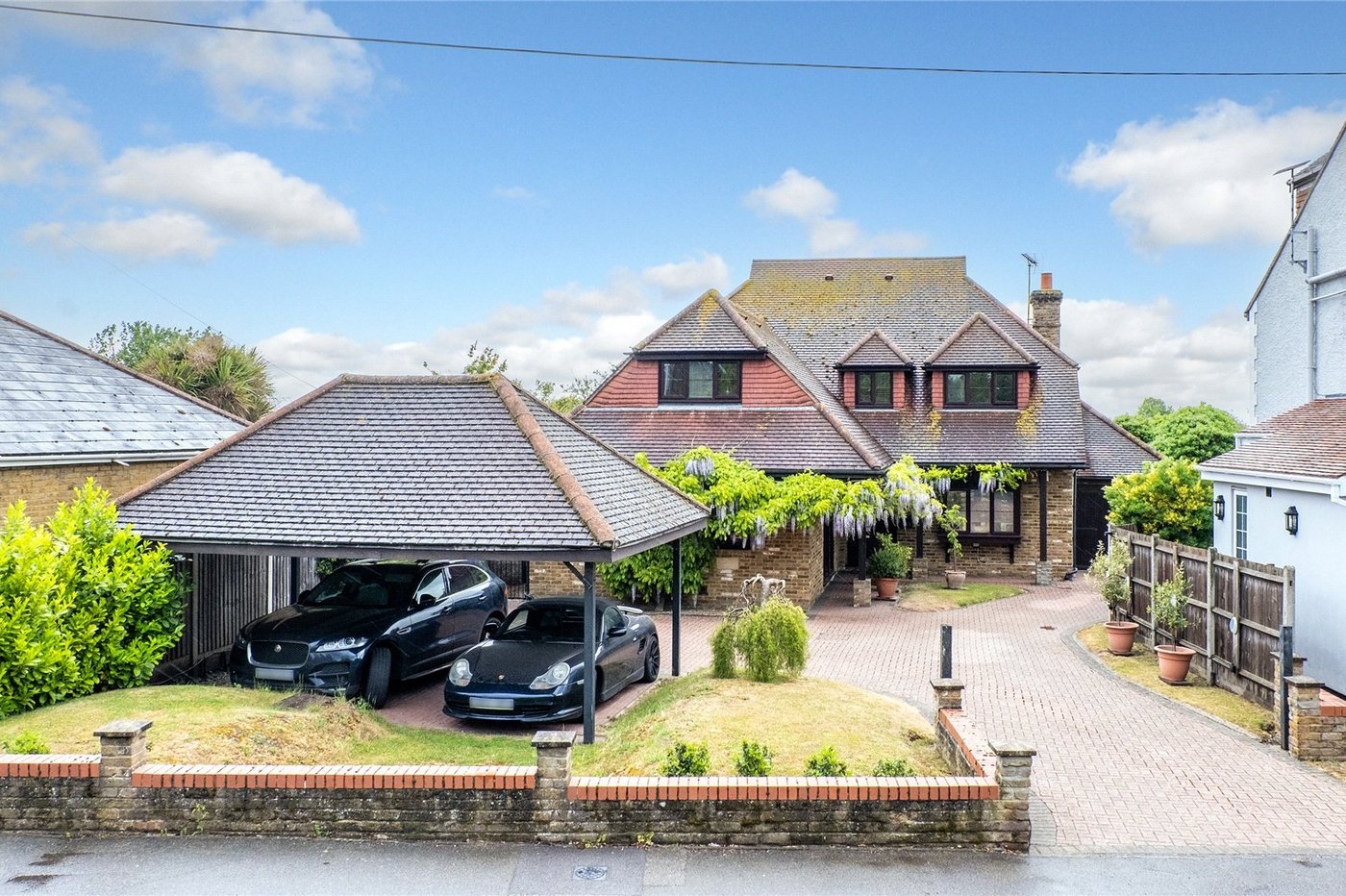 4 bedroom house for sale in Rainham | Robinson Michael & Jackson