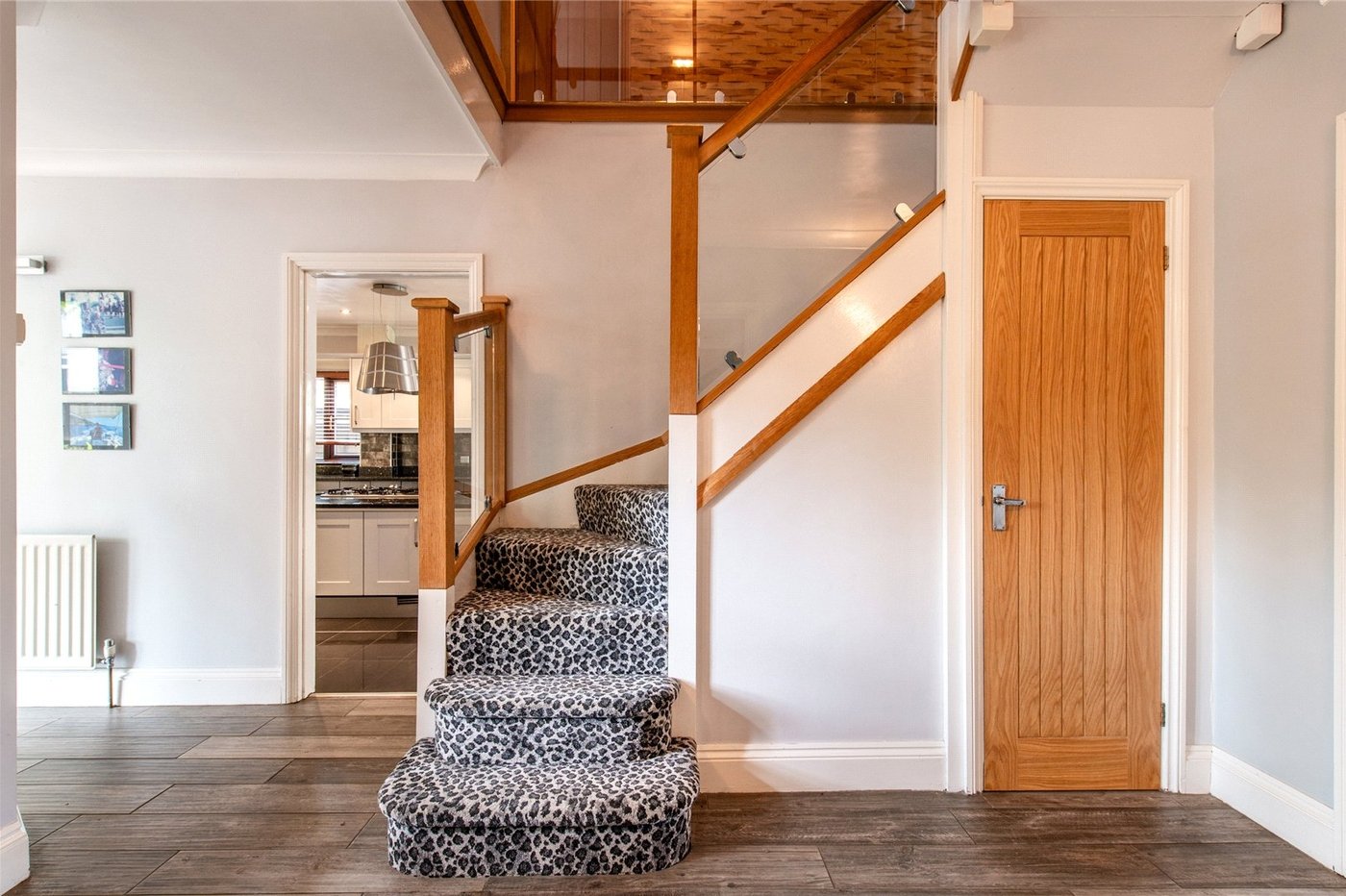 4 bedroom house for sale in Rainham | Robinson Michael & Jackson