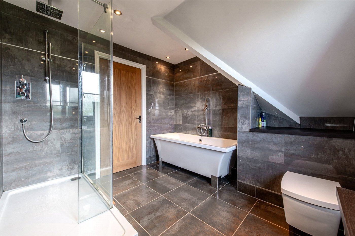 4 bedroom house for sale in Rainham | Robinson Michael & Jackson