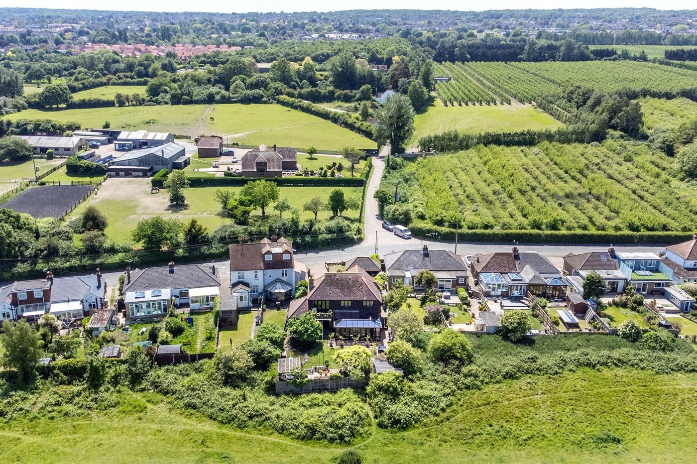 4 bedroom house for sale in Rainham | Robinson Michael & Jackson