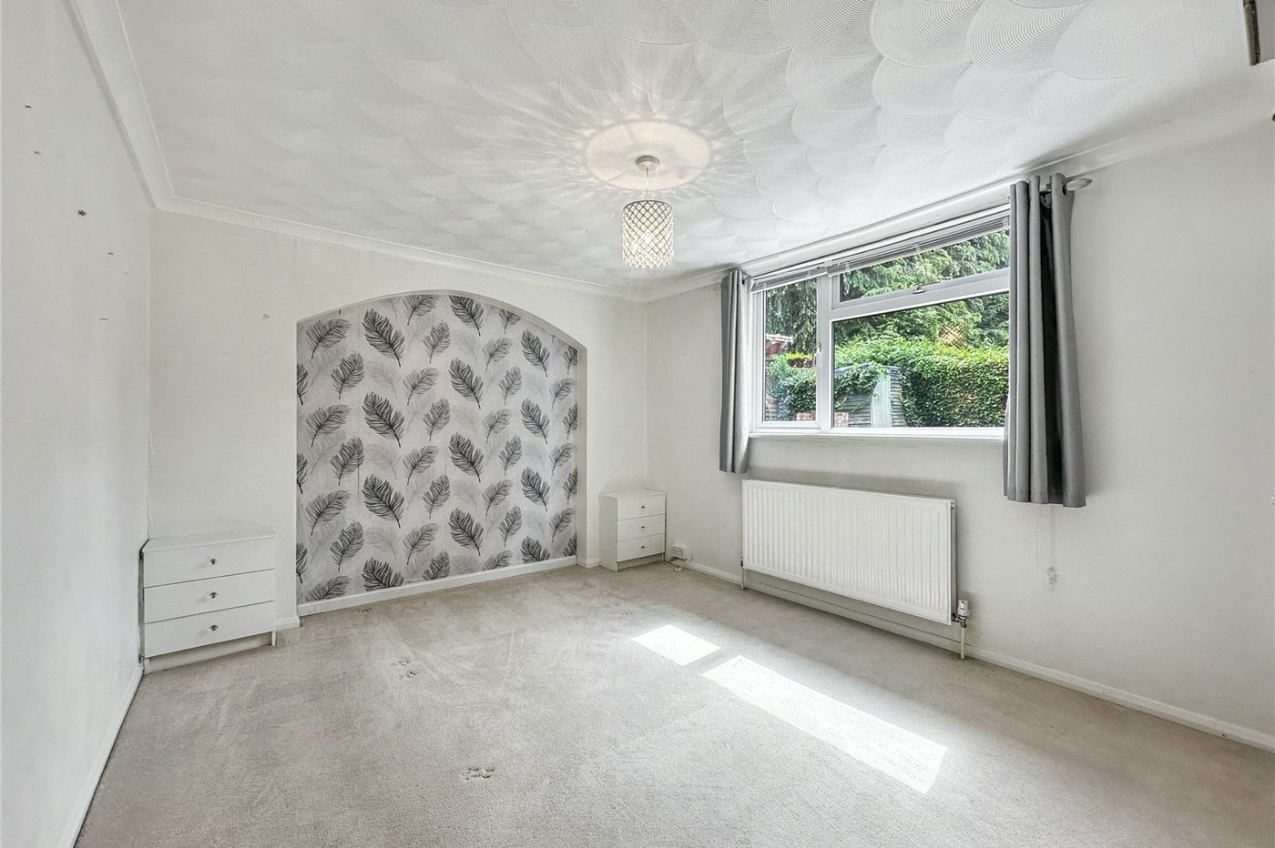 4 bedroom bungalow for sale in Rainham | Robinson Michael & Jackson