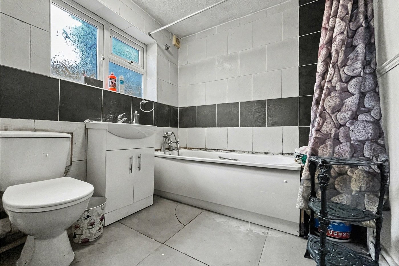 3 bedroom house for sale in Rainham | Robinson Michael & Jackson