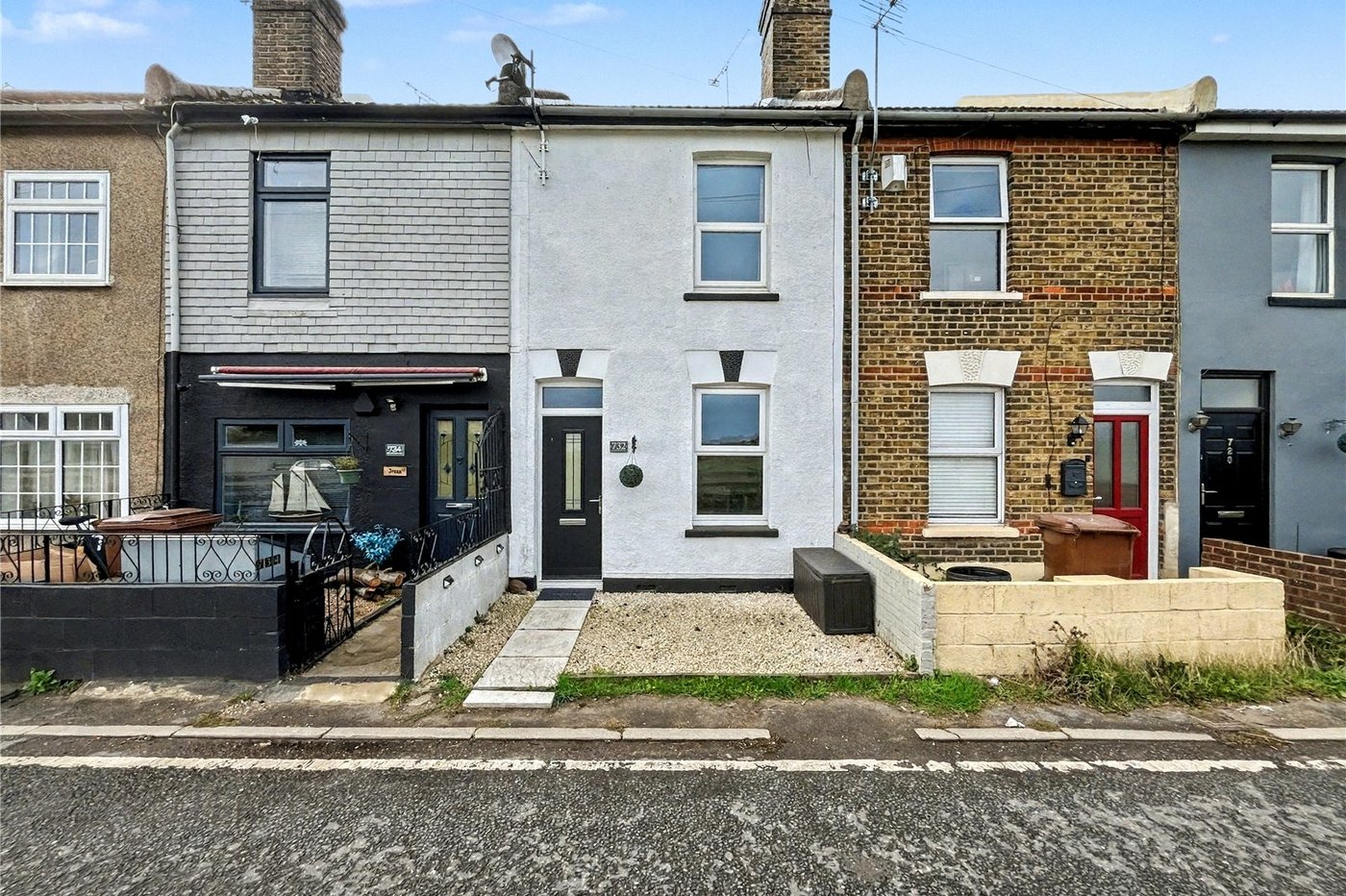 2 bedroom house for sale in Rainham | Robinson Michael & Jackson