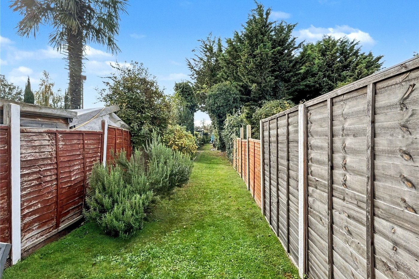 2 bedroom house for sale in Rainham | Robinson Michael & Jackson