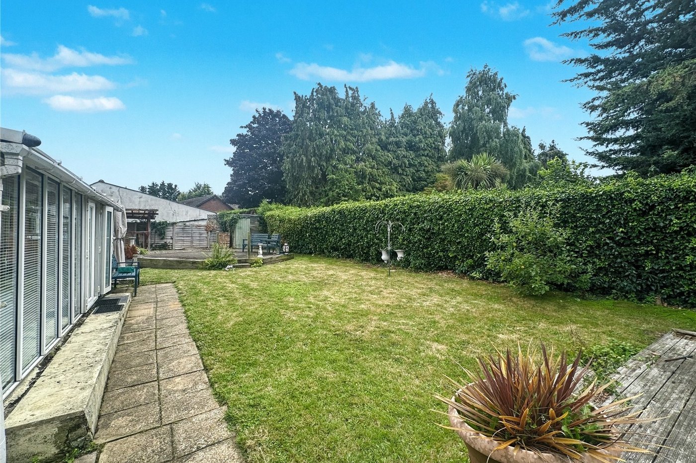 4 bedroom bungalow for sale in Rainham | Robinson Michael & Jackson