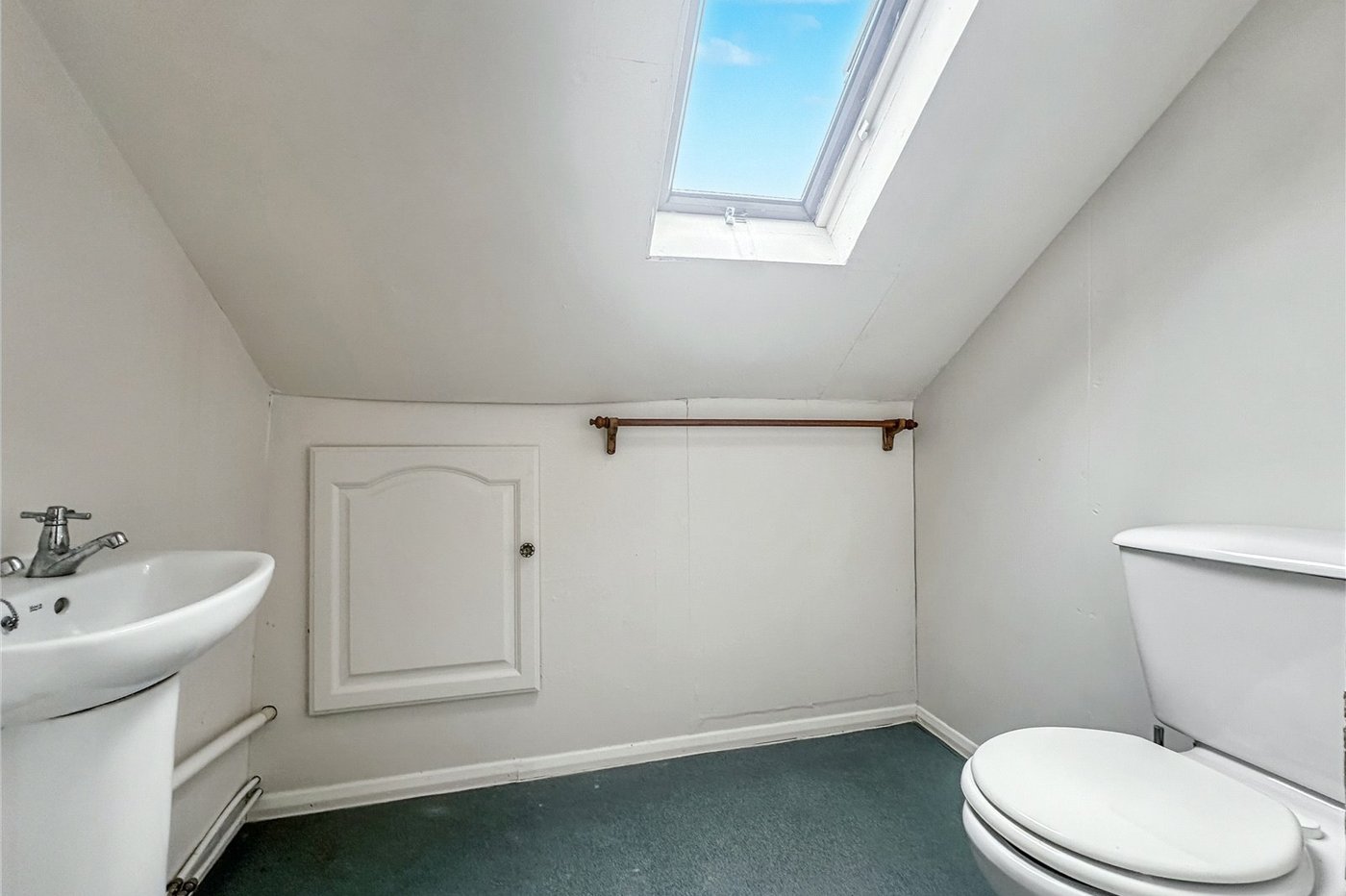 4 bedroom bungalow for sale in Rainham | Robinson Michael & Jackson