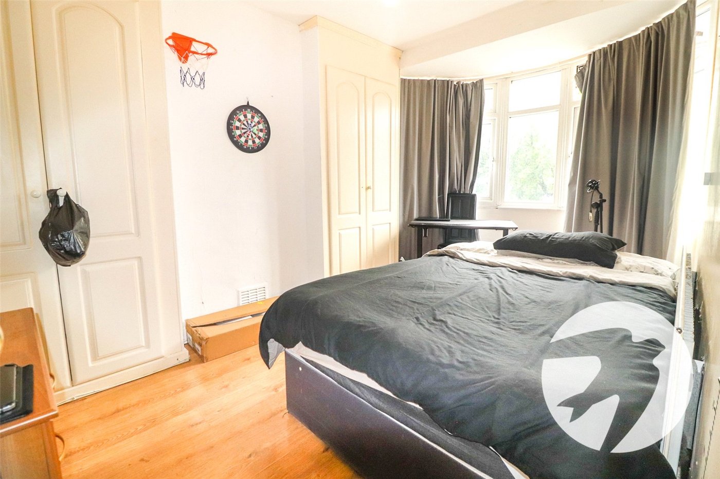 4 bedroom house for sale in Erith | Robinson Jackson