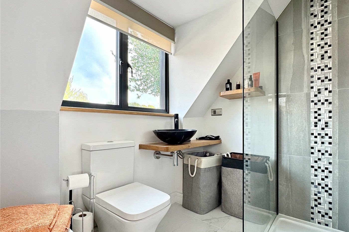 3 bedroom house for sale in Hextable | Robinson Jackson