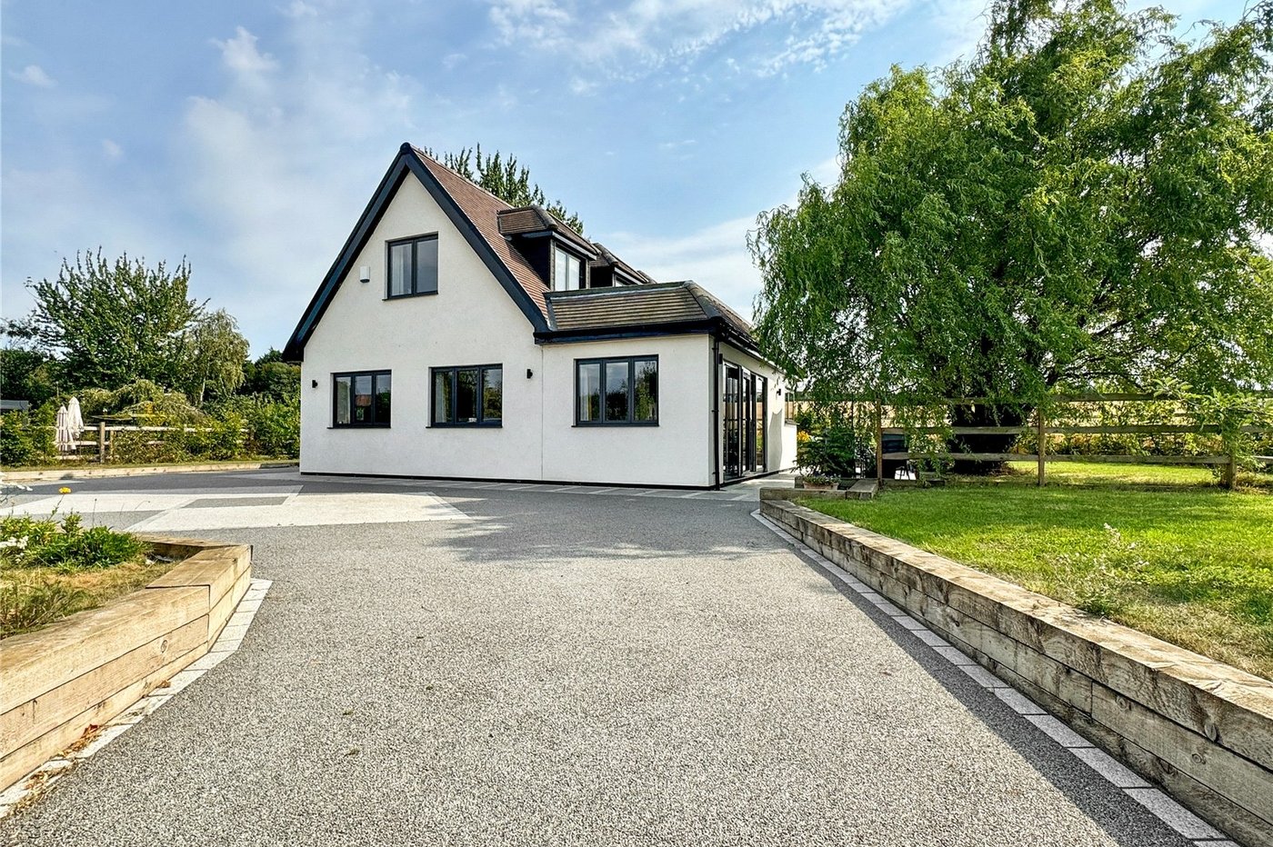 3 bedroom house for sale in Hextable | Robinson Jackson