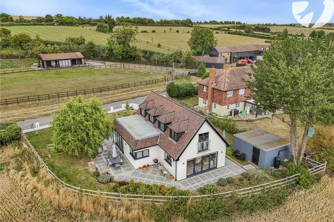 3 bedroom house for sale in Hextable | Robinson Jackson