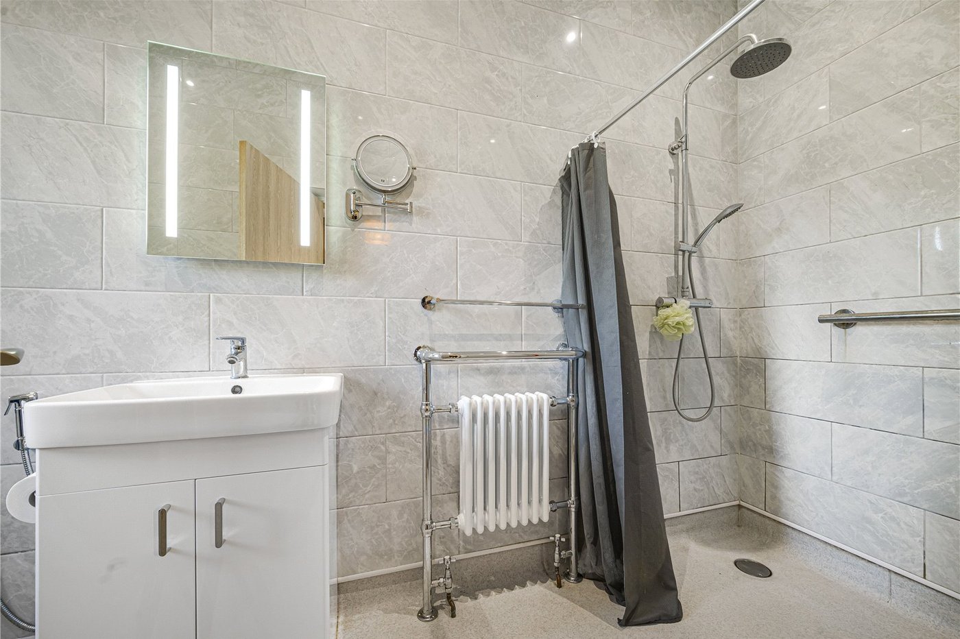 5 bedroom house for sale in Hextable | Robinson Jackson