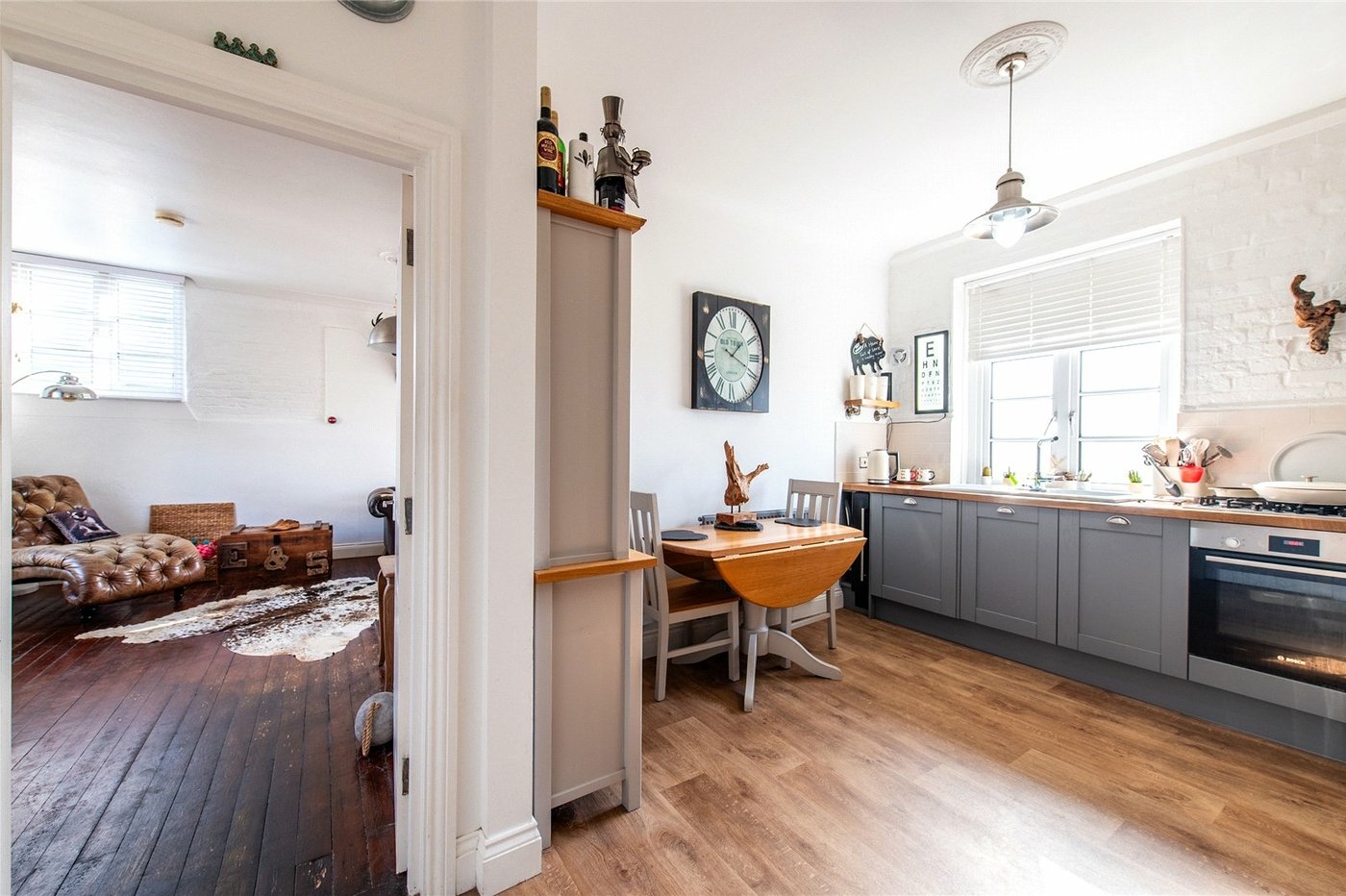 2 bedroom property for sale in Teynham | Robinson Michael & Jackson