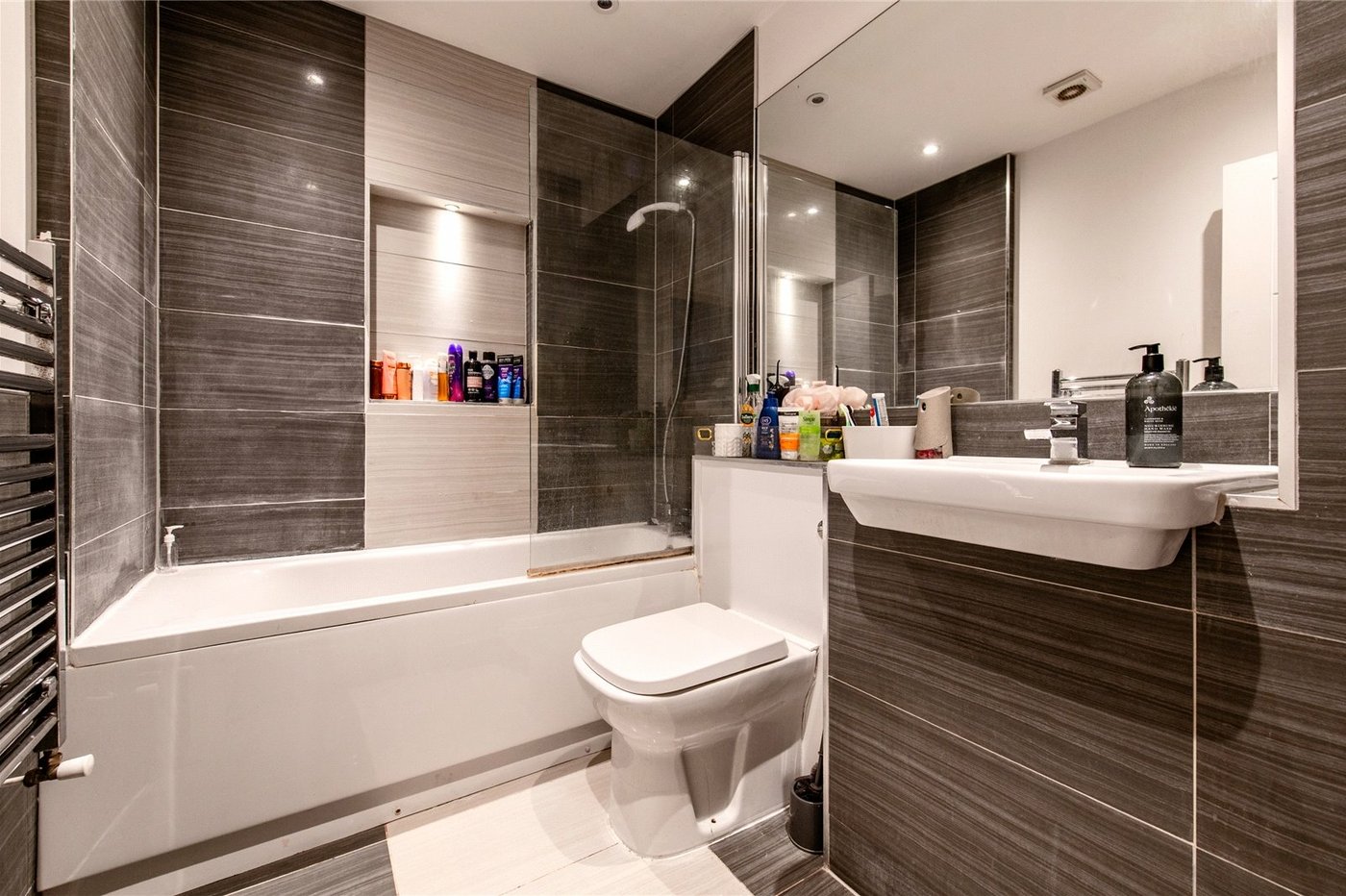 2 bedroom property for sale in Maidstone | Robinson Michael & Jackson