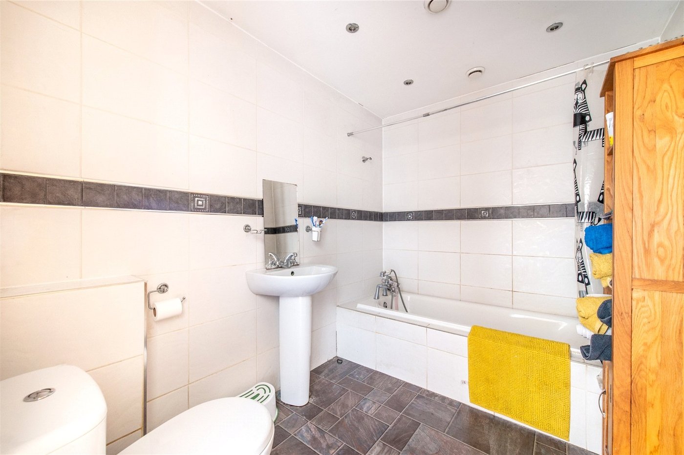 3 bedroom bungalow for sale in Gillingham | Robinson Michael & Jackson