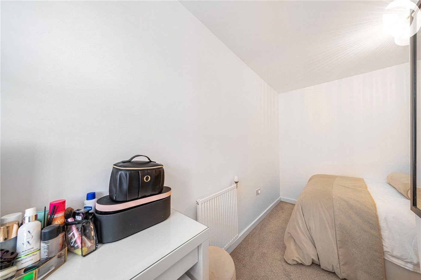 1 bedroom property for sale in Dartford | Robinson Jackson