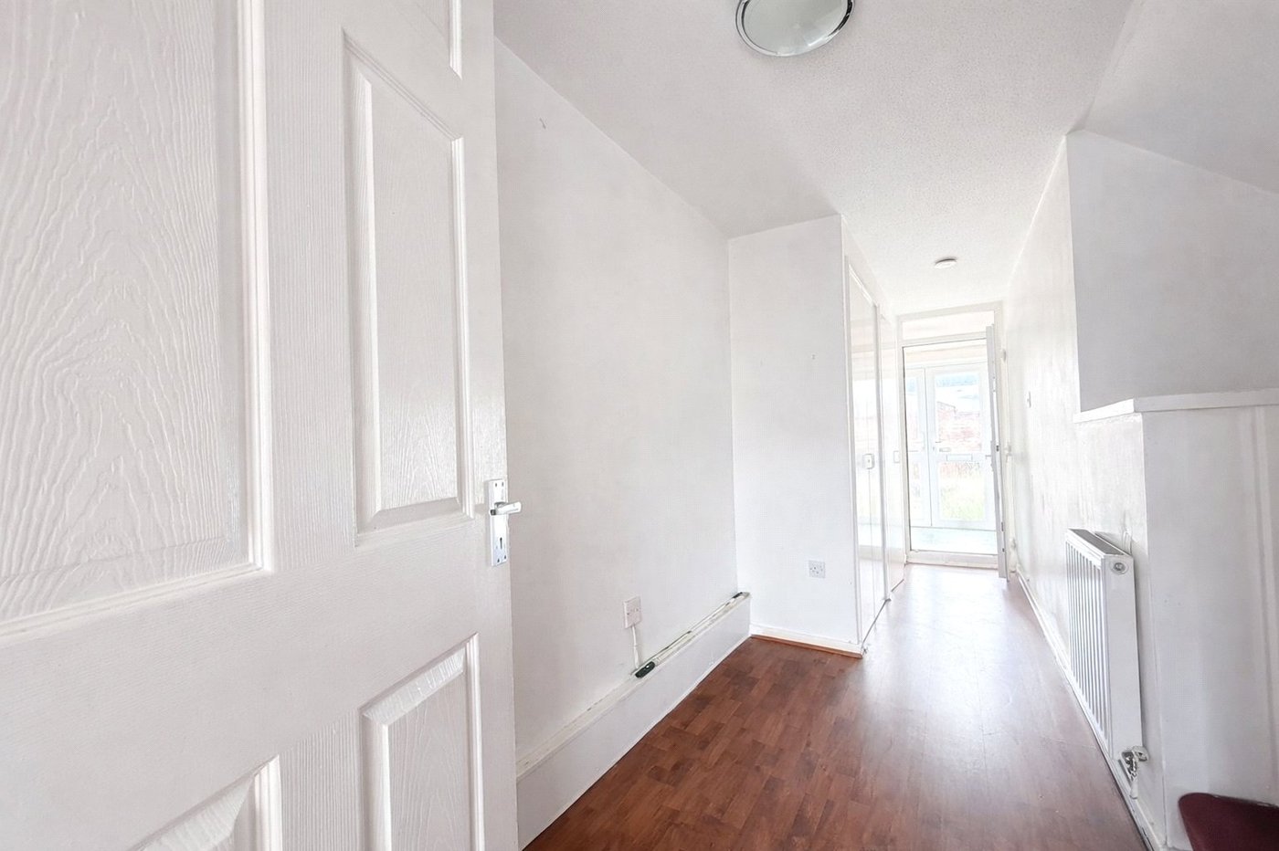 3 bedroom property for sale in London | Robinson Jackson