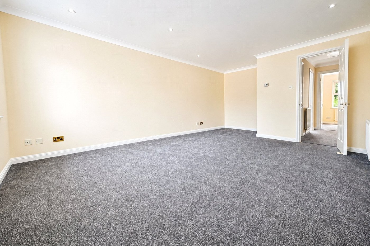 2 bedroom property for sale in Hither Green | Robinson Jackson