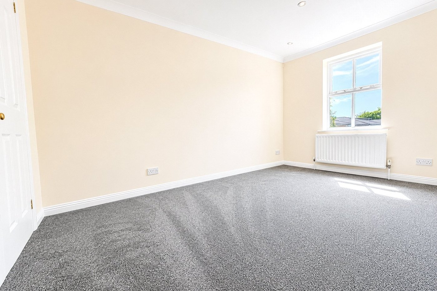 2 bedroom property for sale in Hither Green | Robinson Jackson