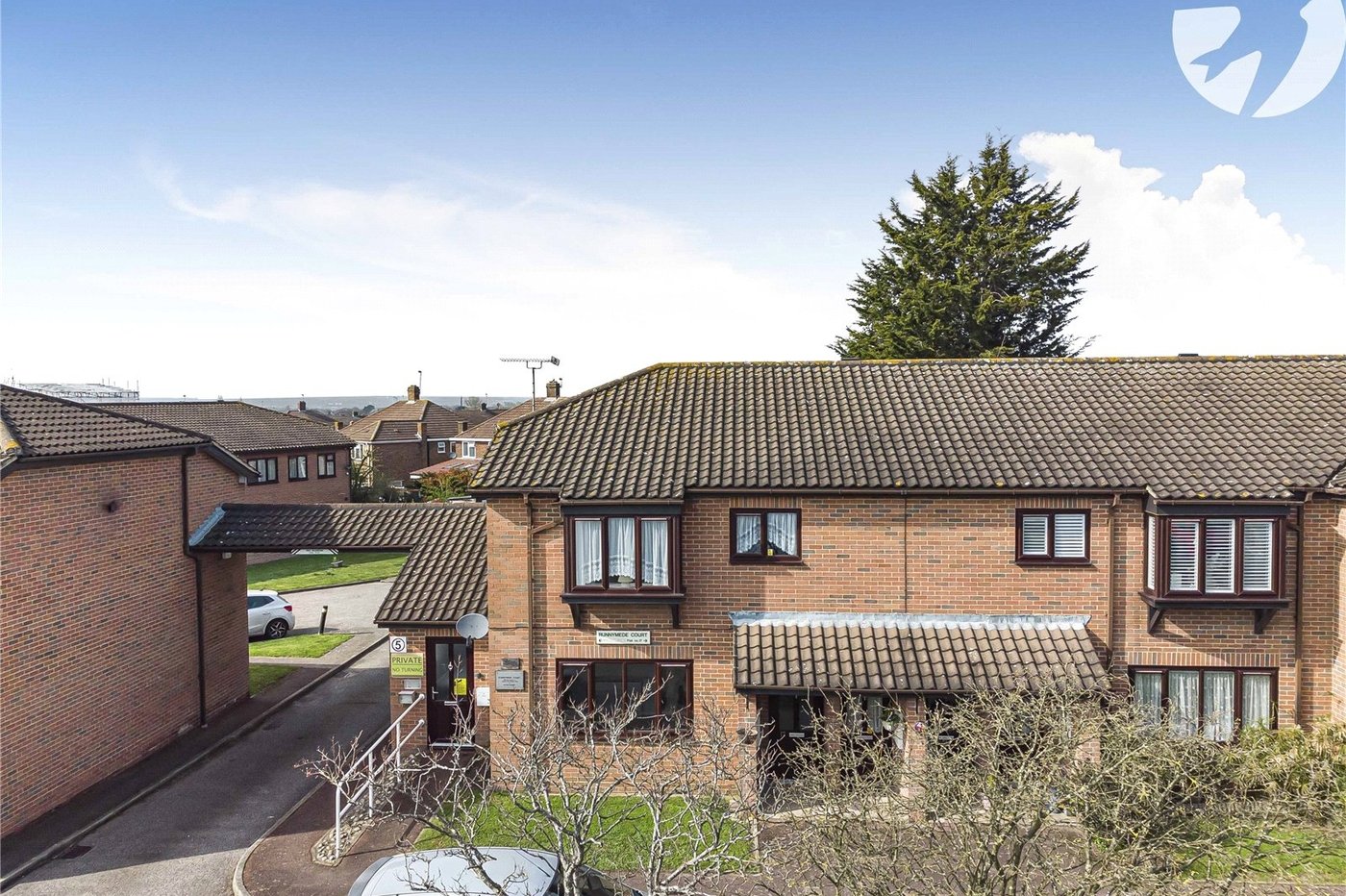 2 bedroom property for sale in Dartford | Robinson Jackson